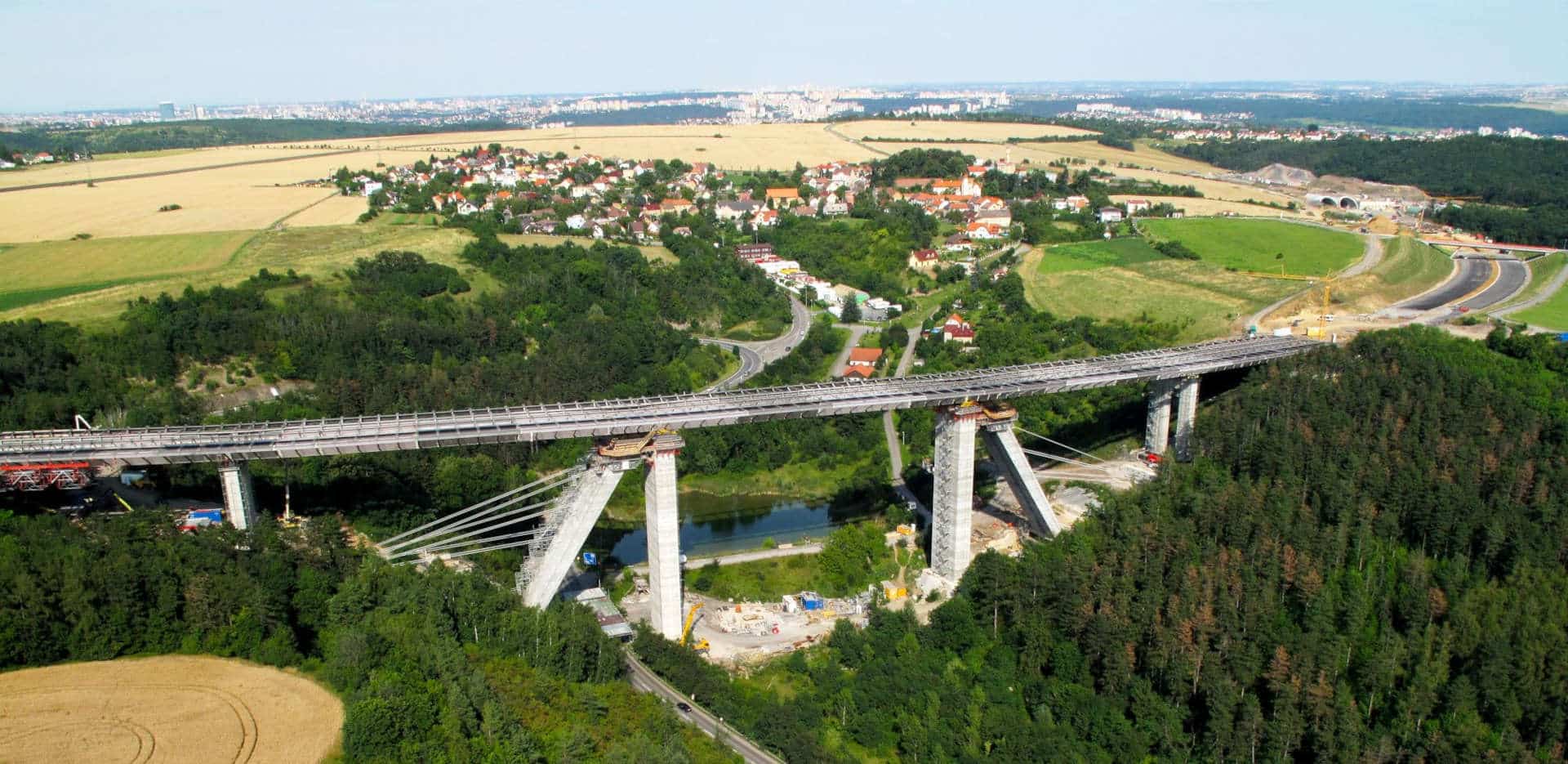 Most Lochkov Lahovice