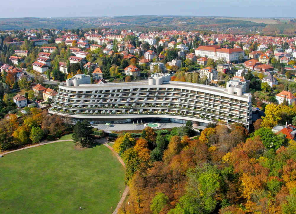 Hotel Praha letecký snímek